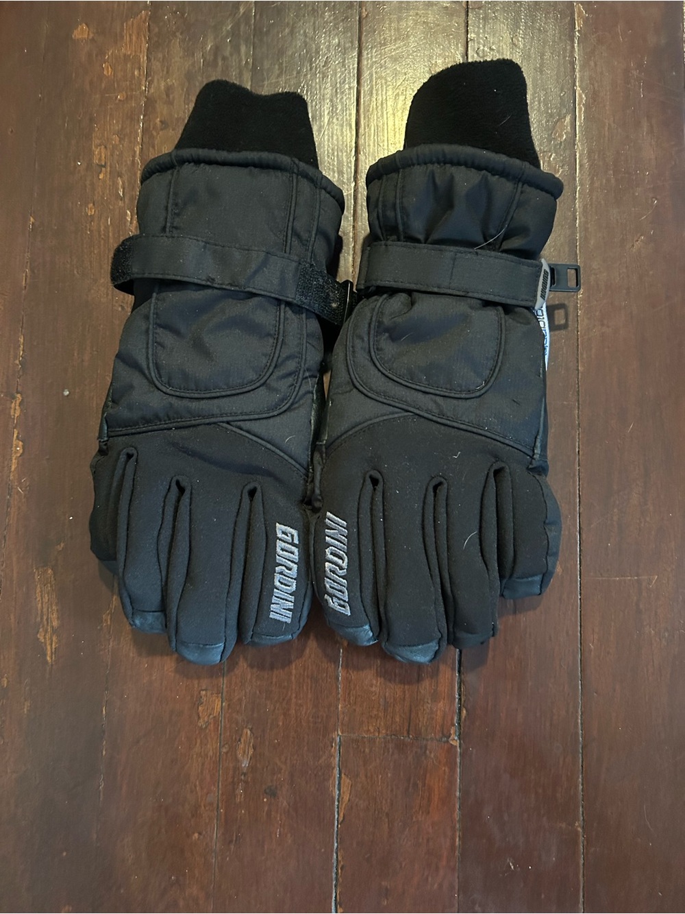 Gordini Aquabloc Black Leather Winter Gloves M Insulated Wrist Strap